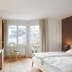 Medelina * Curaglia