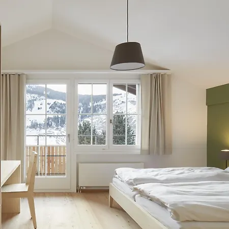 Medelina Hotel Curaglia