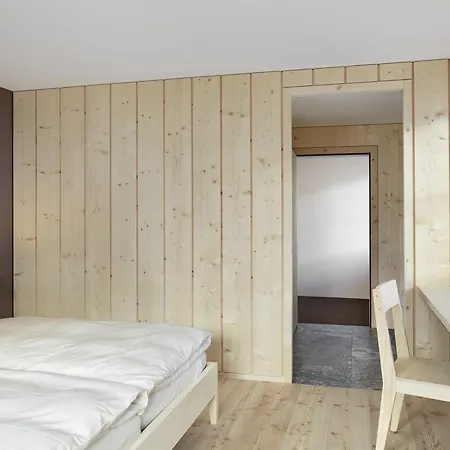 Medelina Hotel Curaglia