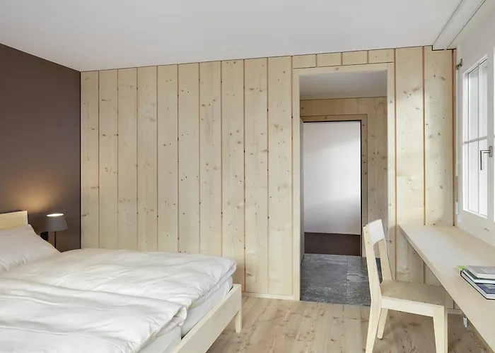 Medelina Hotel Curaglia